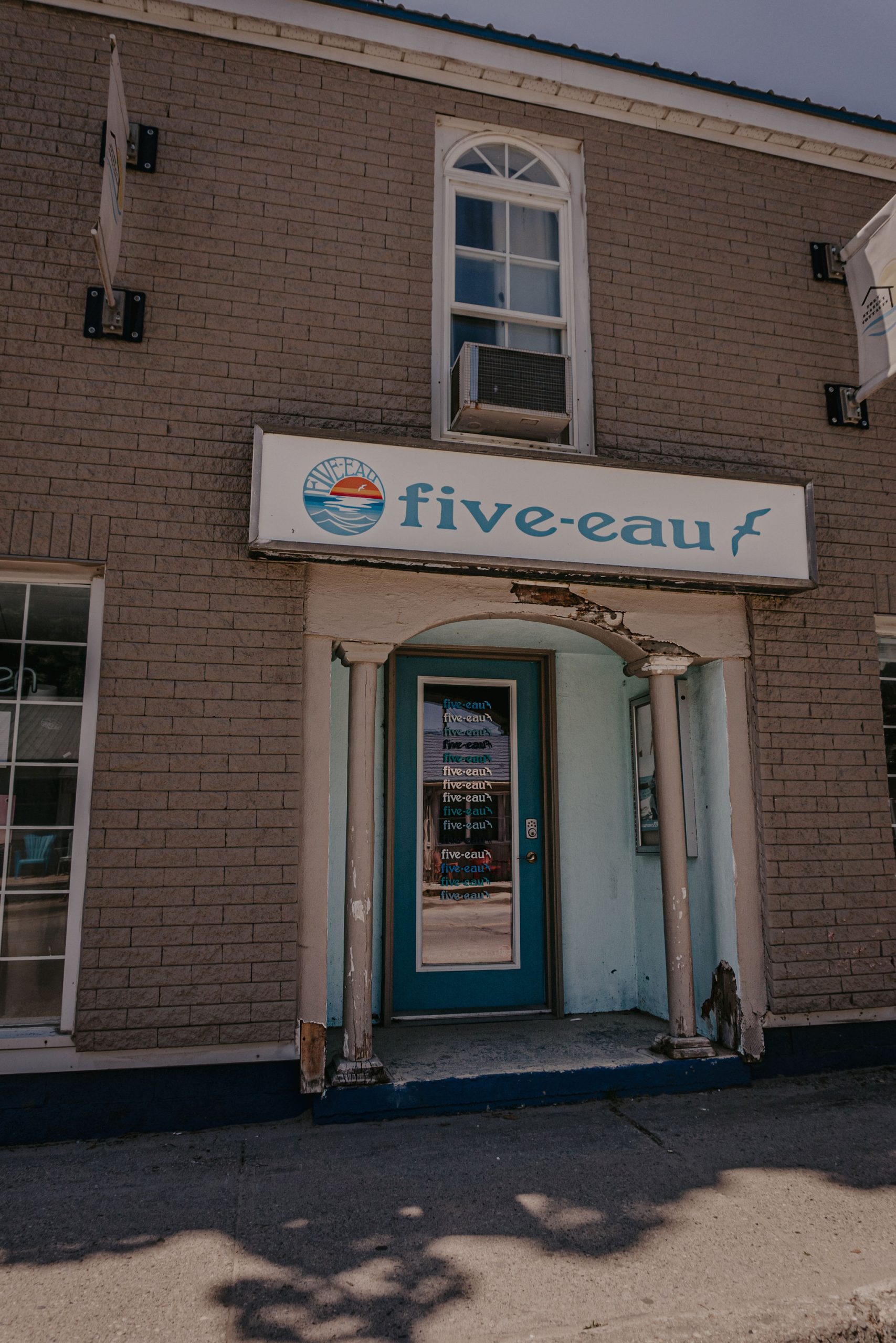 Five-Eau